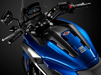 2016-honda-nc750x-adventure-motorcycle-bike-nc750s-nc700x-25.jpg